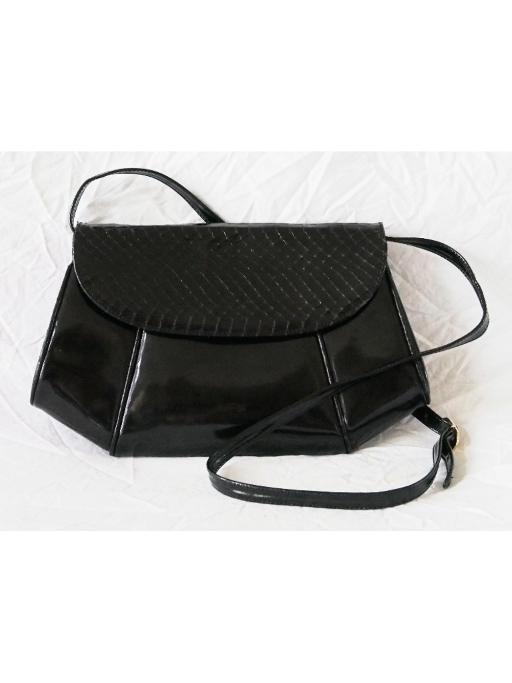 Salvatore Ferragamo Authentic Handbag Italy Vintage Black Patent Leather Snake